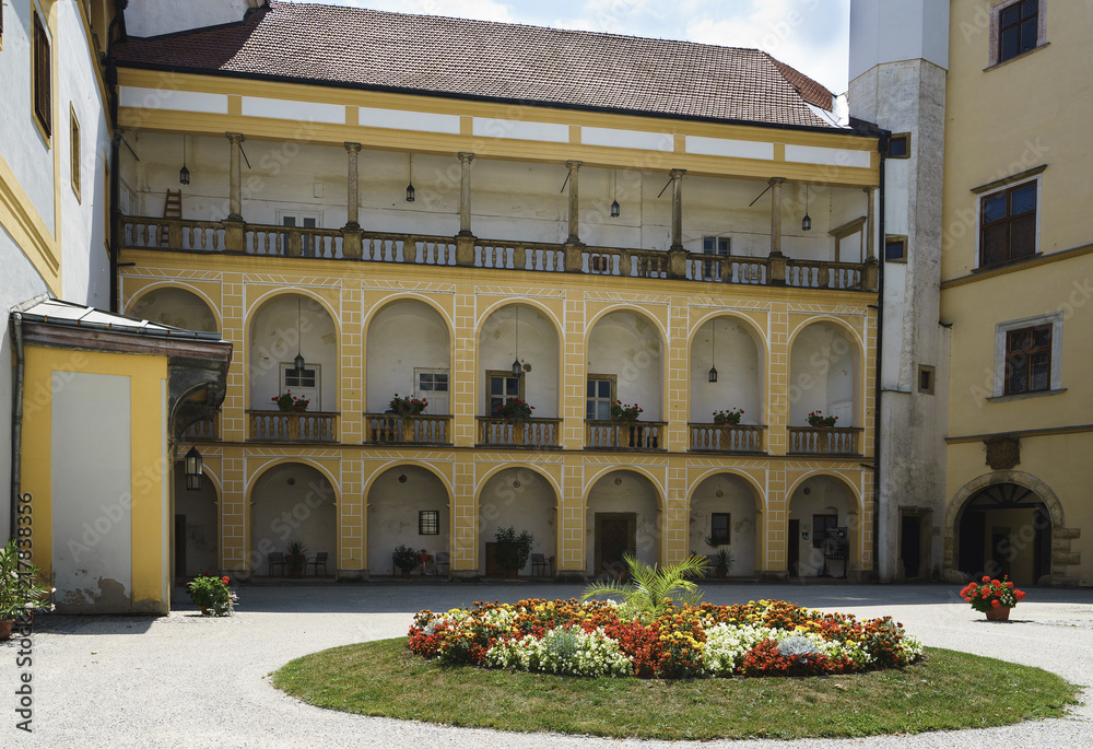 Φωτογραφία Renaissance chateau is the property of the town of Tovacov