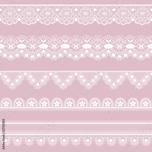 Set of lacy borders