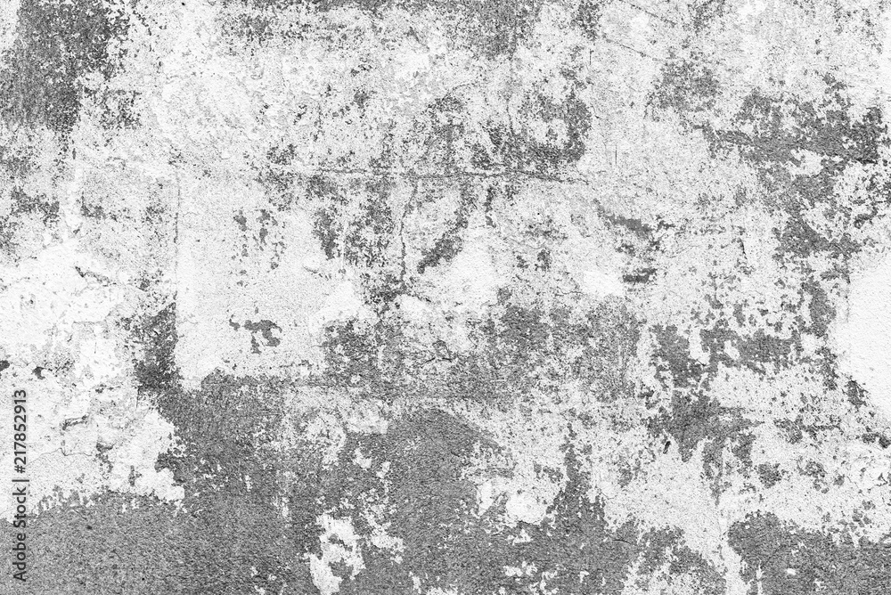 Fototapeta premium Wall fragment with scratches and cracks