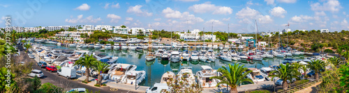 Fotografía Port of Cala d'Or with ships