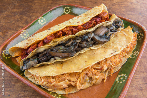 Quesadillas pollo champiñon chicharron comida mexicana