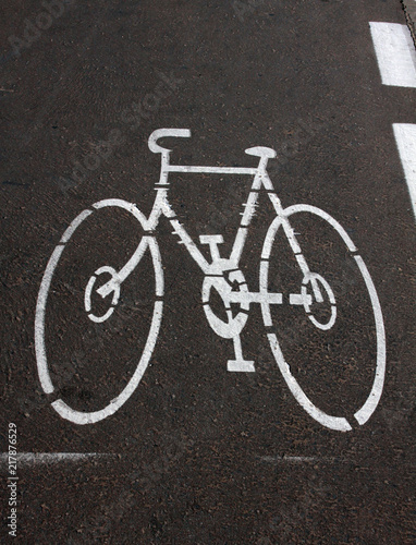 Bicycle pictogramme in the city