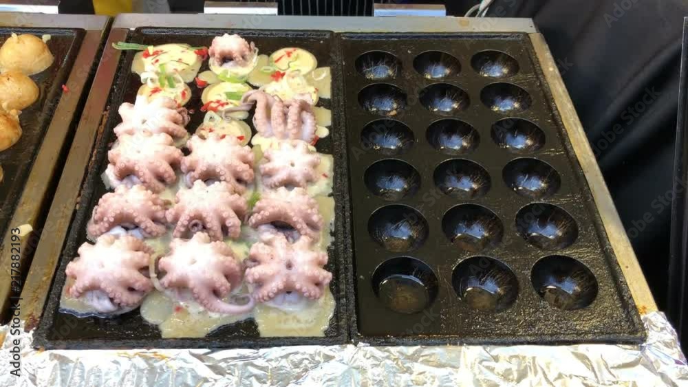 Cooking ball-shaped on street food dumpling fried snack dish with big
