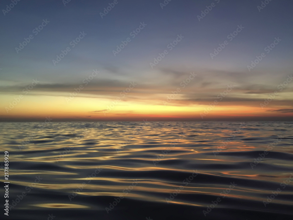 Fototapeta premium Twilight Sea or golden time.