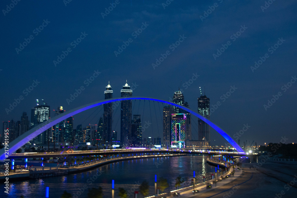 Fototapeta premium night cityscape
