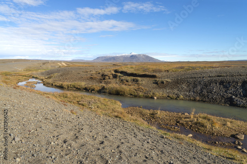 The Gravel track road number F35 the way to center fo iceland