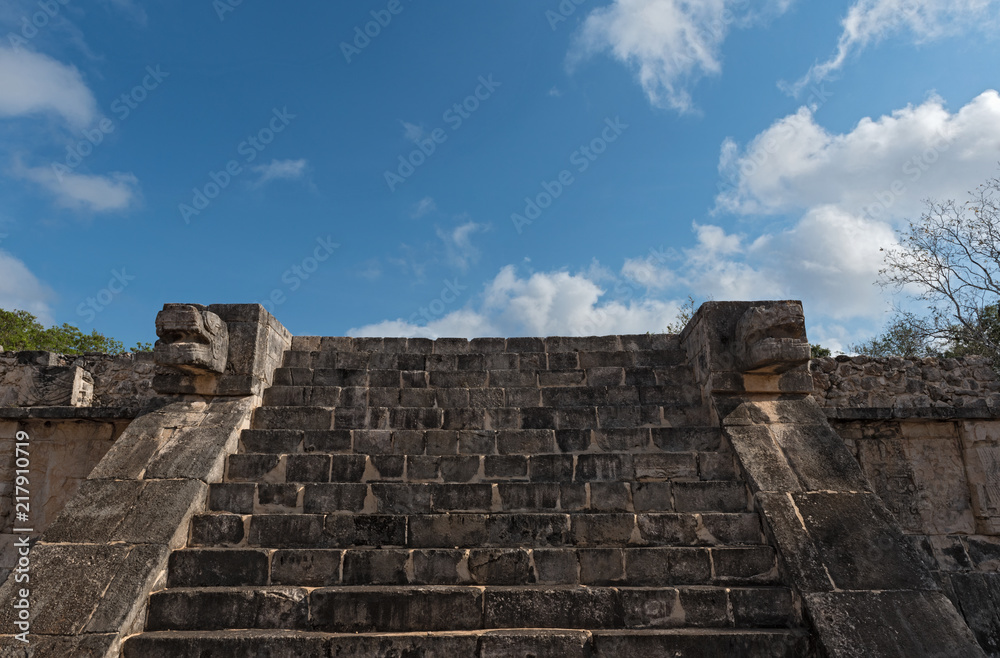 ruins, pyramid and temples in Chichen Itza, Yucatan, Mexico4 ruins, pyramid and temples in Chichen Itza, Yucatan, Mexico4