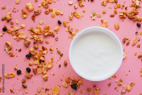 Set yogurt with natural fla...