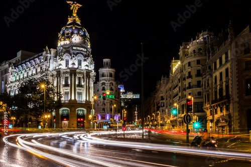 Night view of Metropolis Building and traffic light trails (Madrid, Spain) © manjagui