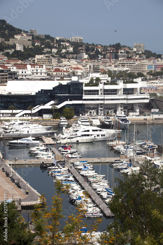 Francia, Cannes, il porto turistico e imbarcazioni. © gimsan