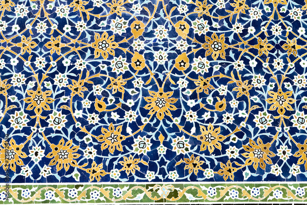 Ceramic art in Sheykh Safi tomb Ceramic art in Sheykh Safi tomb