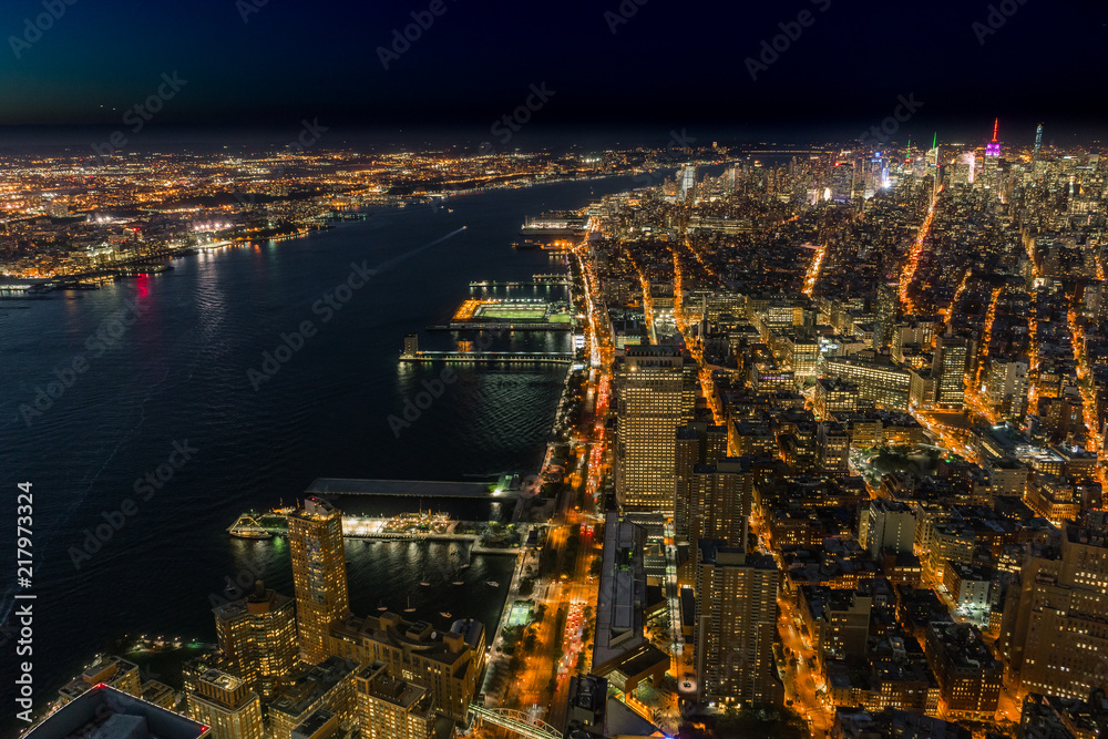 Fototapeta premium New York Skyline Cityview Manhatten Night from World Trade Cente