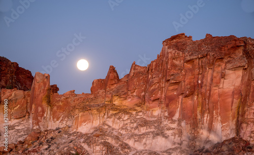 Moon rise, Rainbow Valley Conservation Reserve