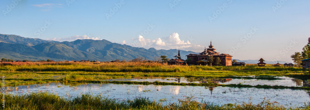 Fototapeta premium Water Village #6
