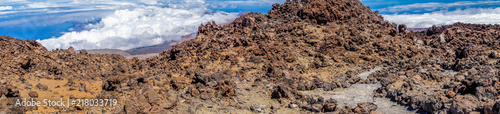 Panoramaaufnahme des Lavagesteins am Teide-Vulkan