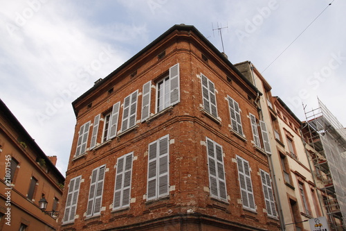 Immeuble ancien en briques à Toulouse, Haute-Garonne