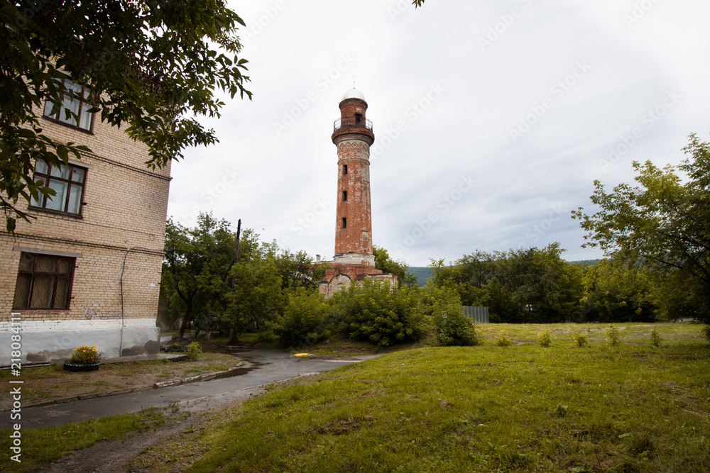 Fototapeta premium the first autumn leaf