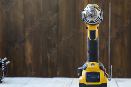 Tapety artystyczne Electric Drill