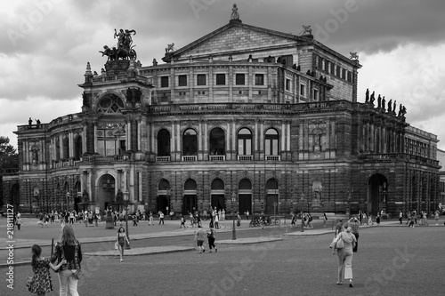 Dresden Opernhaus Zwinger