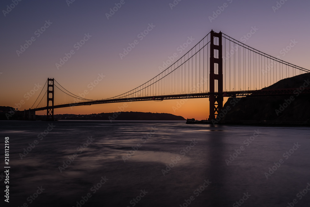 Sunset behind the Golden Gate Bridge Sunset behind the Golden Gate Bridge