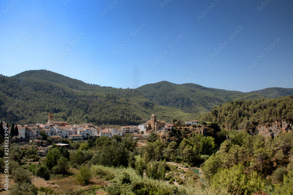 Pueblo en las montañas de Castellón (Comunidad valenciana))
