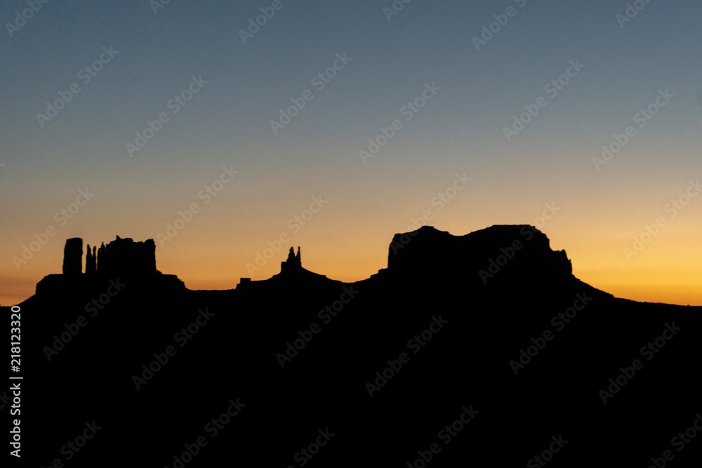 monument valley silhouette 