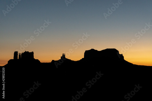 monument valley silhouette 