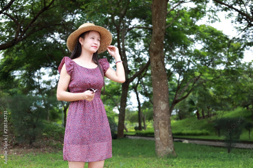 Fototapeta premium a woman in summer travel