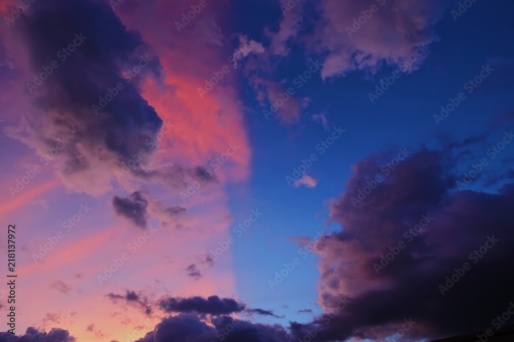 Obraz premium Sunset in two colors