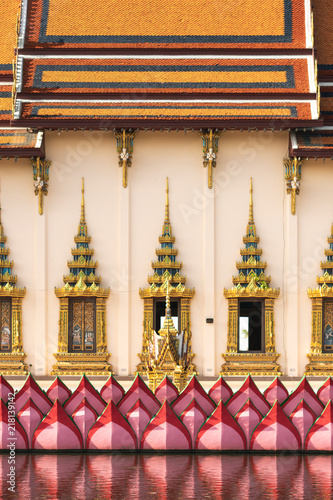 Wat Plai Laem Temple
