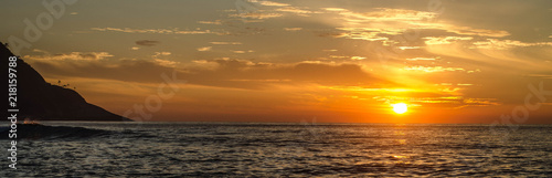 Fototapeta Naklejka Na Ścianę i Meble -  Por do Sol, Praia Pontal 