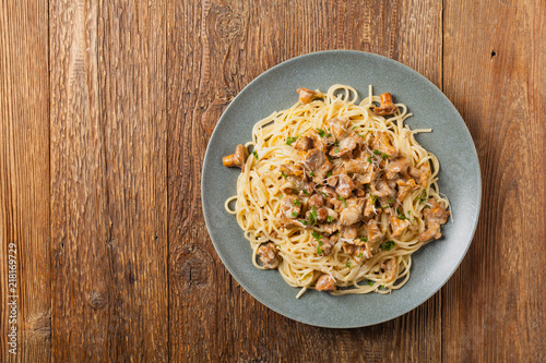 Spaghetti with mushroom chanterelles