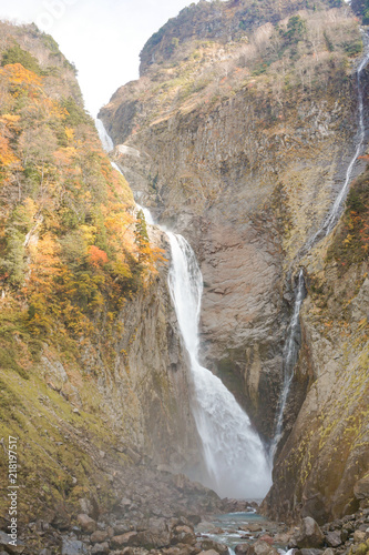 Japanese waterfall, Autumn Shomyo Falls in Toyama. 日本の滝 秋の称名滝 富山県立山町