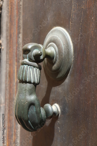 Heurtoir en forme de main