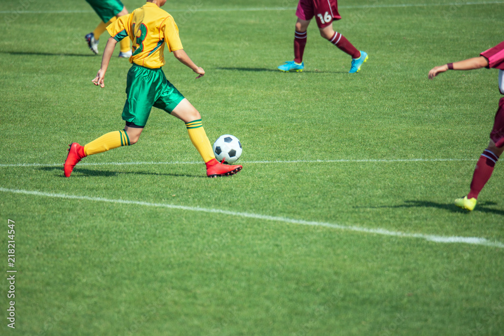 女子サッカー試合風景