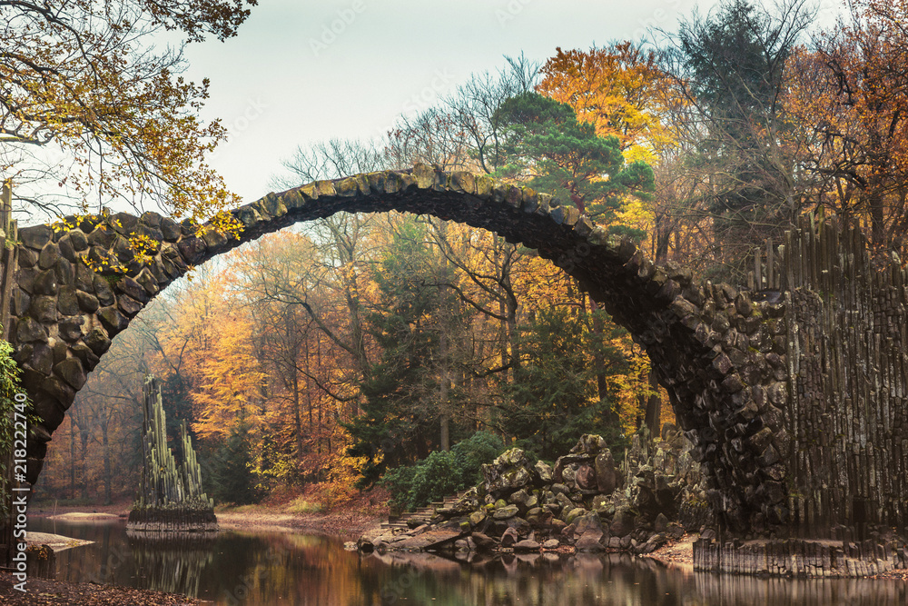 Rakotz Bridge (Rakotzbrucke, Devil's Bridge) in Kromlau, Saxony ...