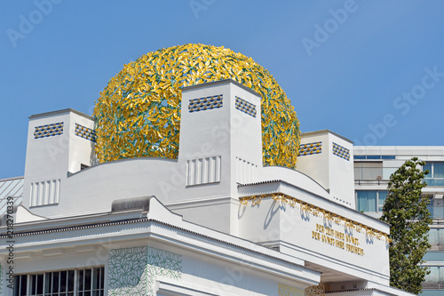 Bild auf Leinwand Golden dome of Vienna Secession building. August 2018