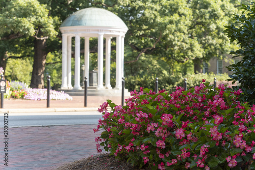 The Old Well is the symbol of UNC Chapel Hill © Sharkshock