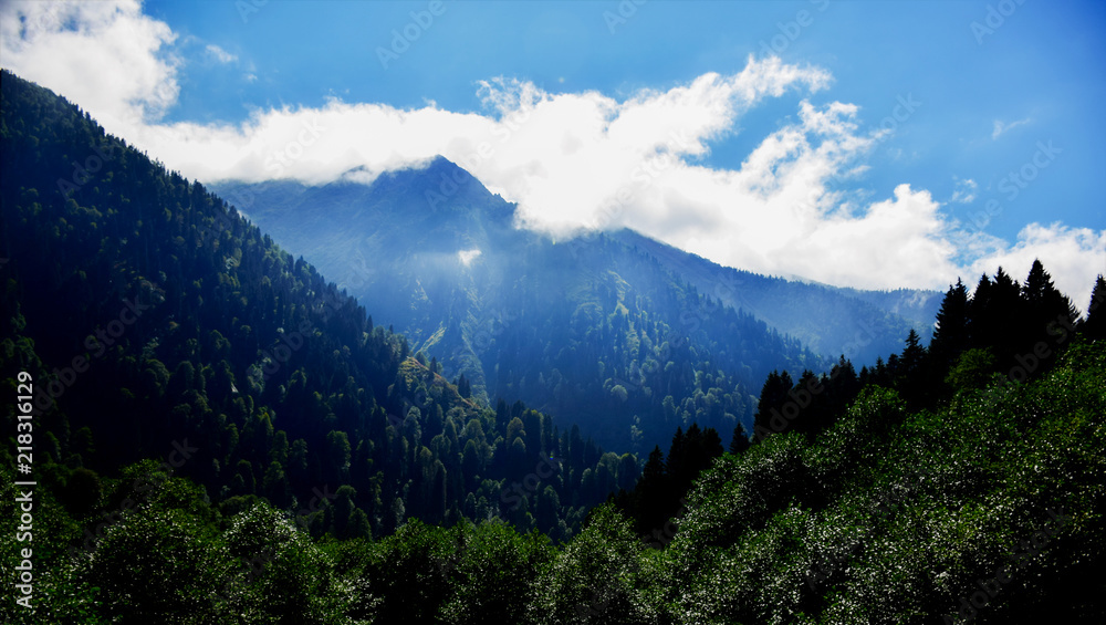 Obraz premium Mountain peaks in the village of Eder, northern Turkey