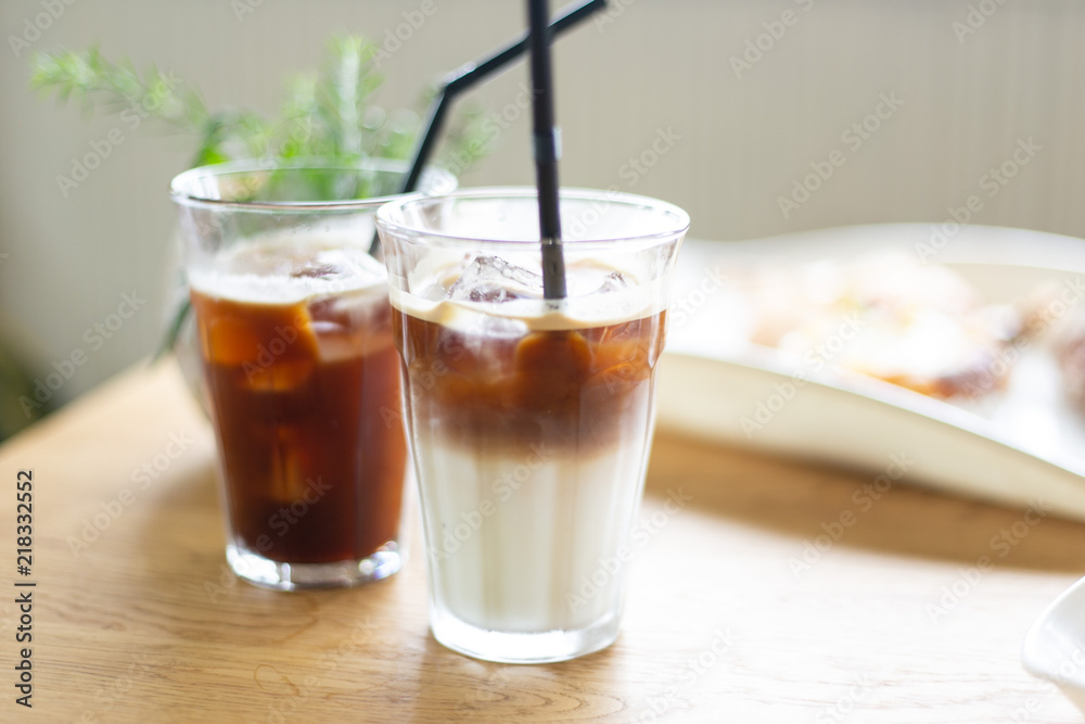 アイスカフェラテとアイスコーヒー アイスカフェラテとアイスコーヒー