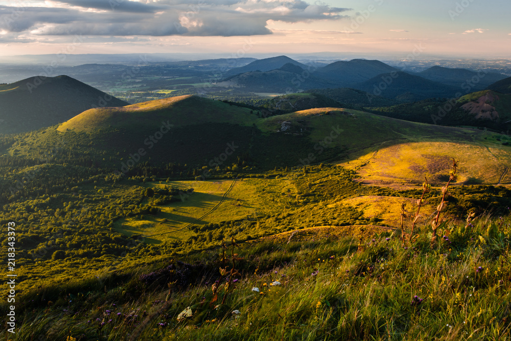 Naklejka premium Vue du Puy de dome
