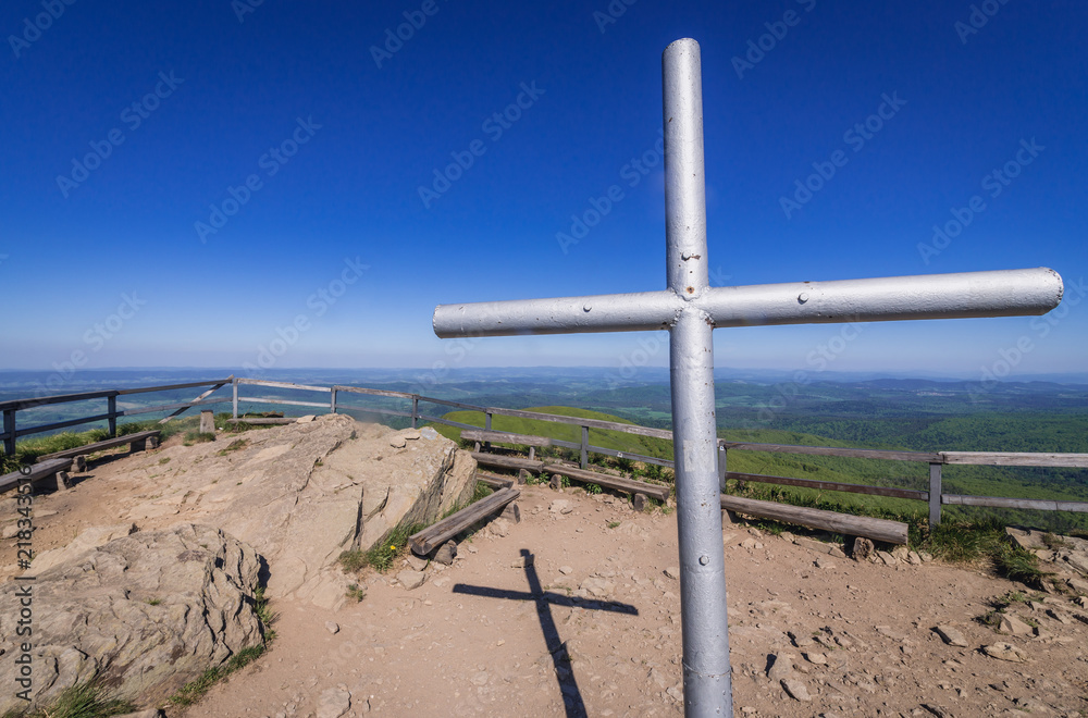 Fototapeta premium Cross on a peak of Halicz mountain in Bieszczady National Park, Subcarpathian Voivodeship of Poland