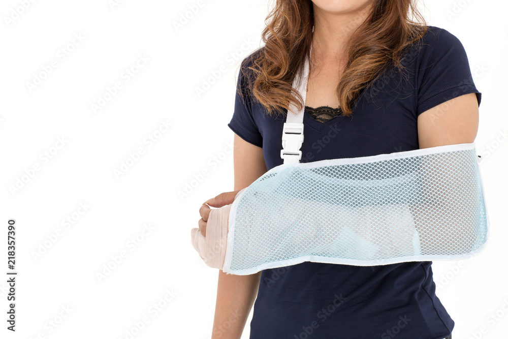 Injured Make This Pillowcase Arm Sling In Under 5 Minutes - yspo5qe