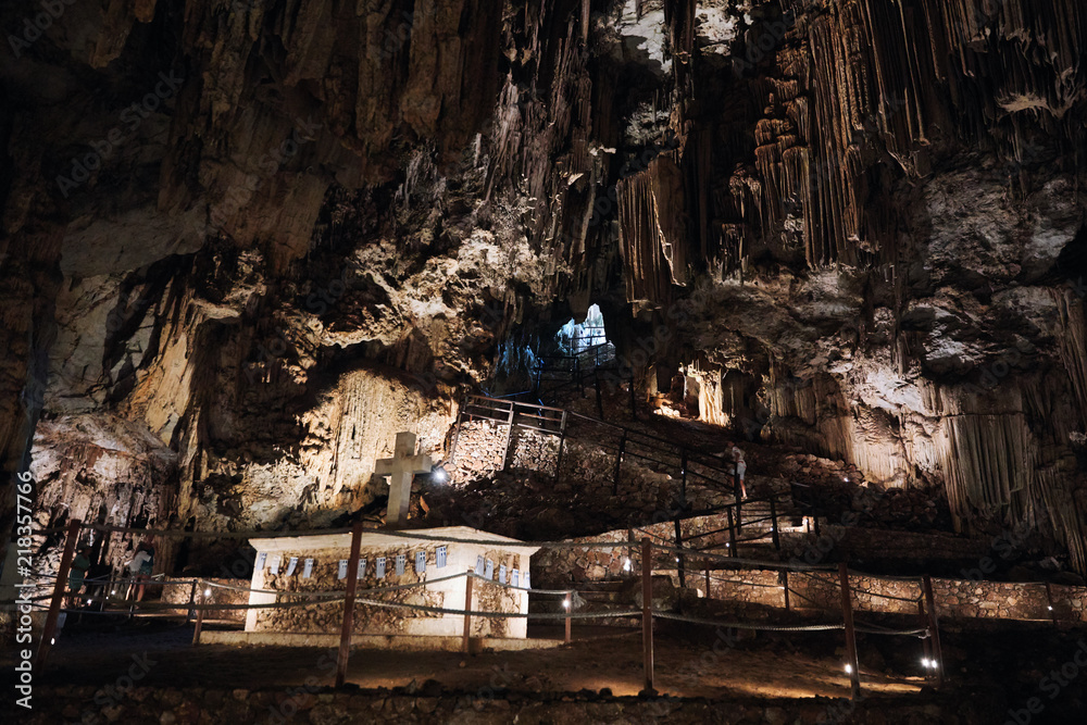 Melidoni cave, interior 