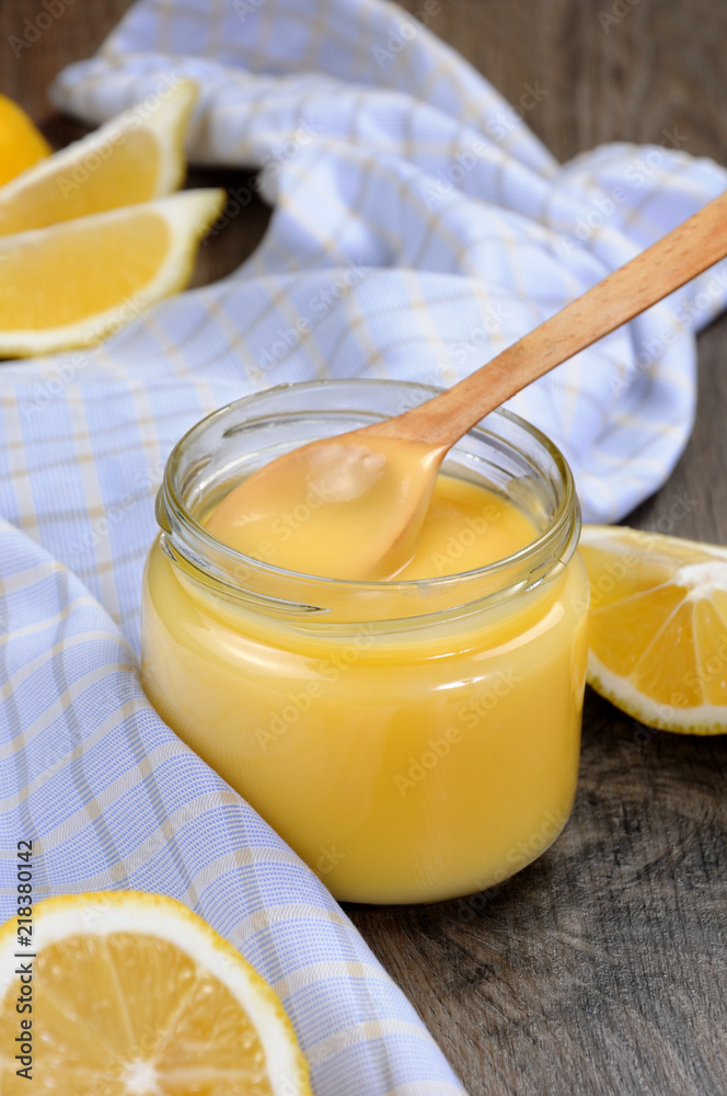lemon kurd - custard on fruit juice