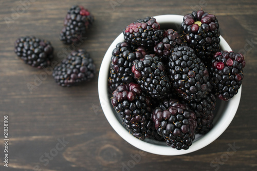 Small bowl of blackberries