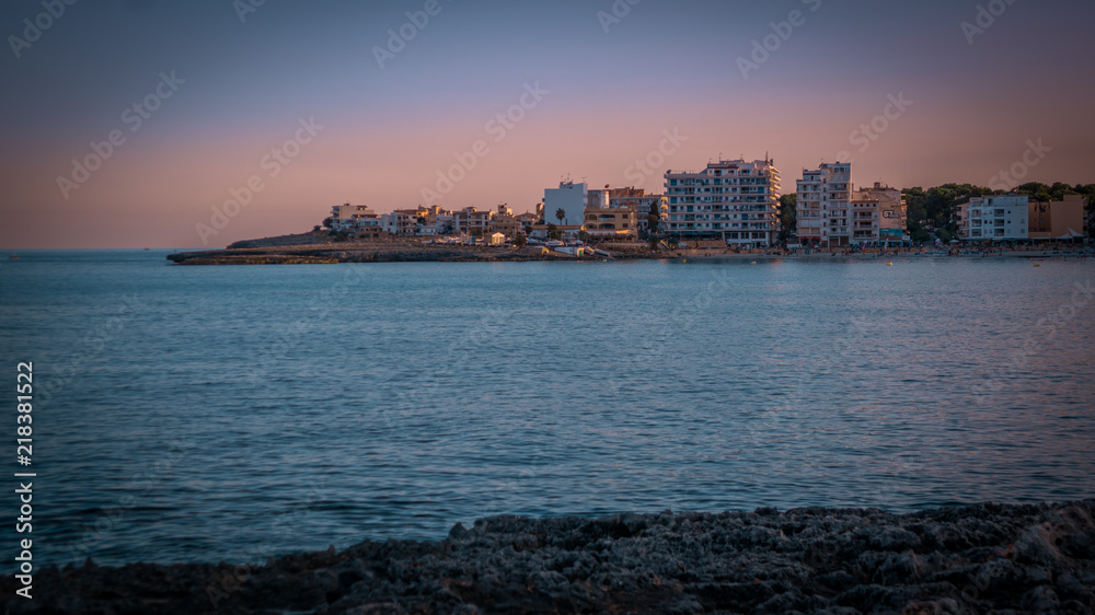 Obraz premium S'illot Magenta Sunset