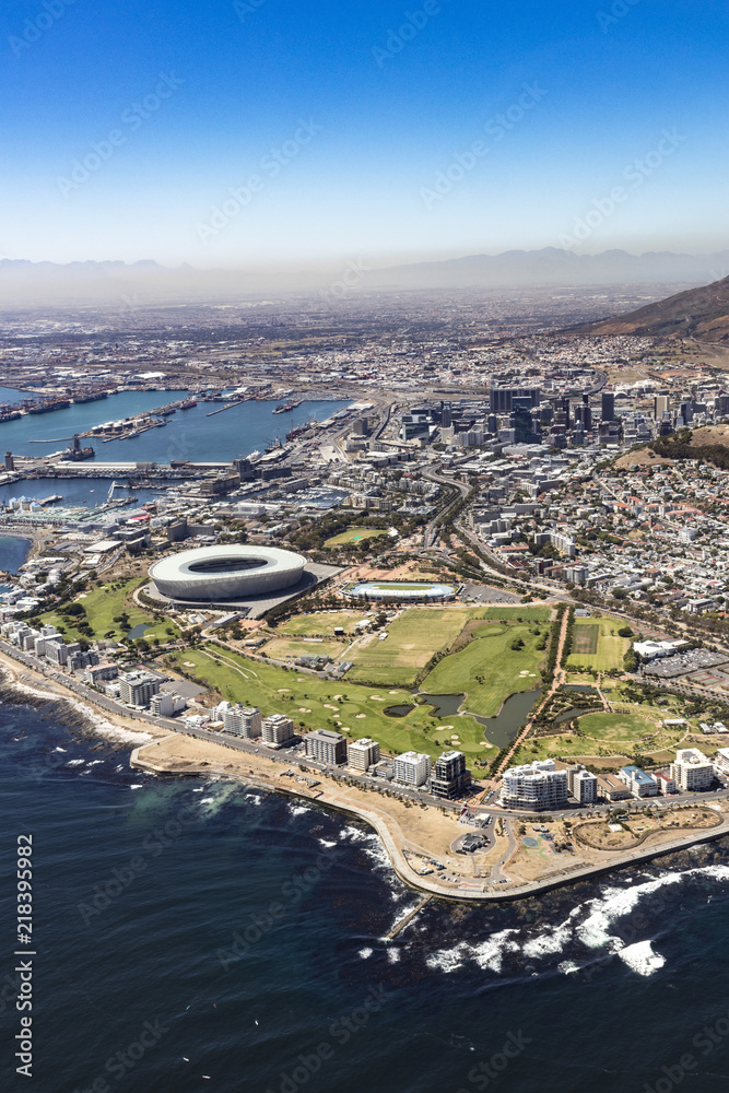 Kapstadt von Oben Hafen und Stadion