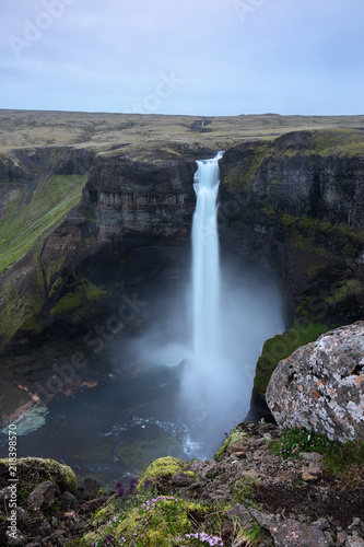 Fototapeta Naklejka Na Ścianę i Meble -  Wasserfall Háifoss in Hekla, ISLAND