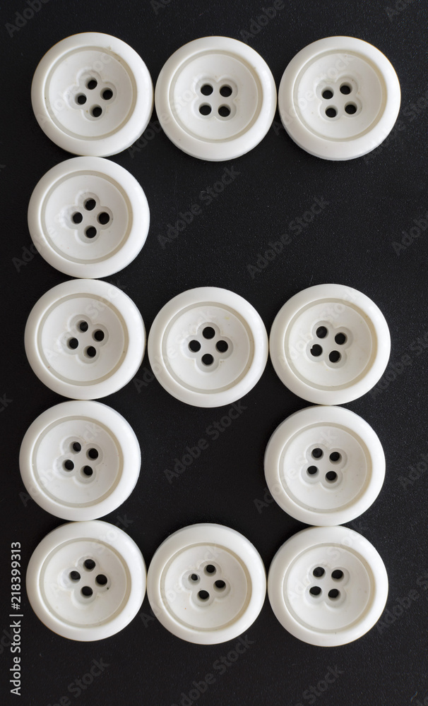 numeros hechos con botones blancos numeros hechos con botones blancos